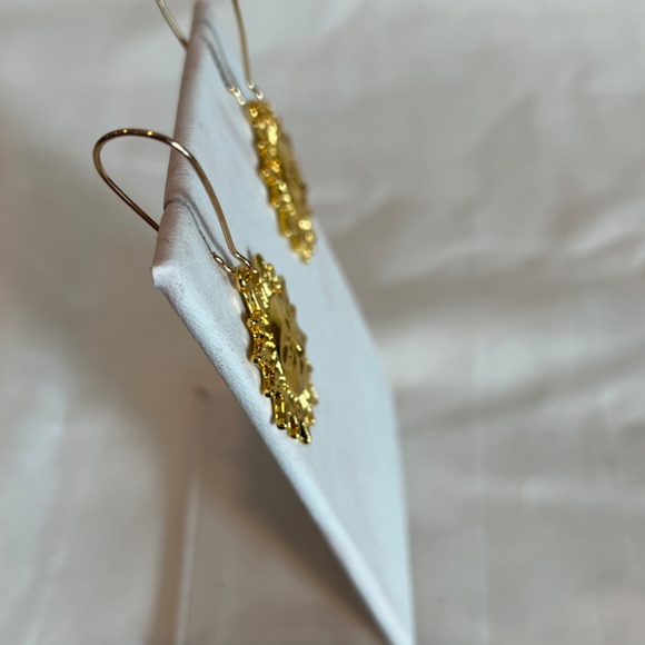 Gold plated sun earrings - Picture 4 of 5